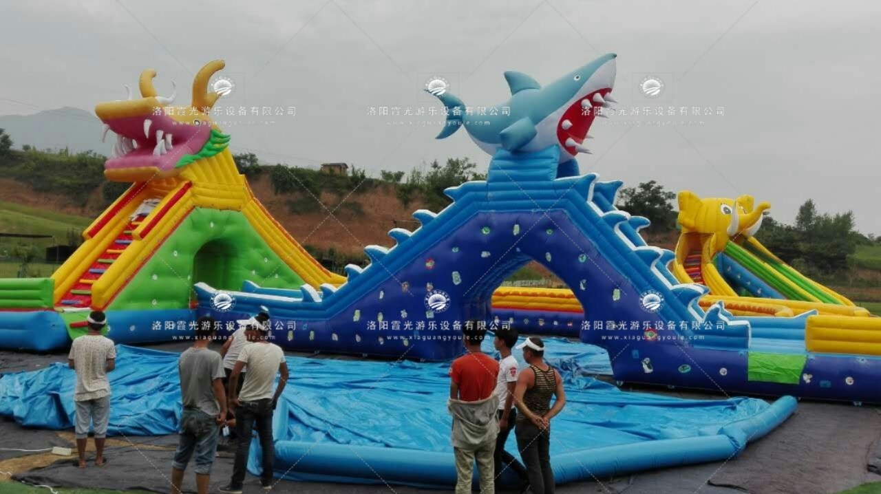 文昌龙鲨嬉水水上乐园